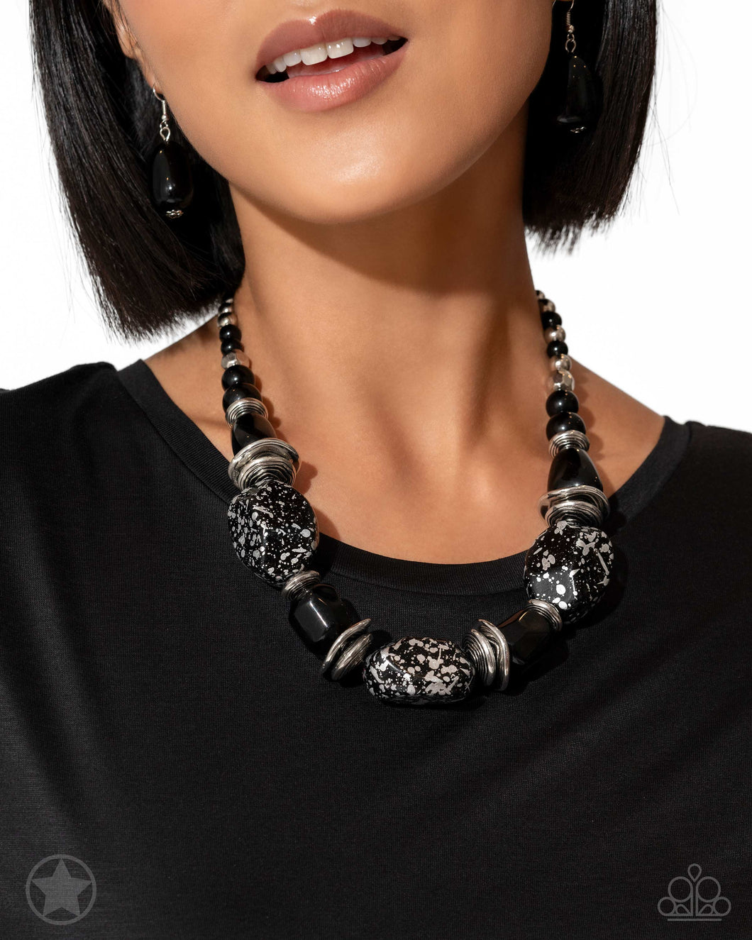 Paparazzi In Good Glazes - Black Necklace