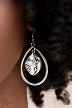 Load image into Gallery viewer, Paparazzi Artisan Refuge Silver Earring (Simply Santa Fe May 2022)
