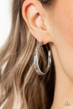 Load image into Gallery viewer, Paparazzi CONTOUR de Force - Silver Earring
