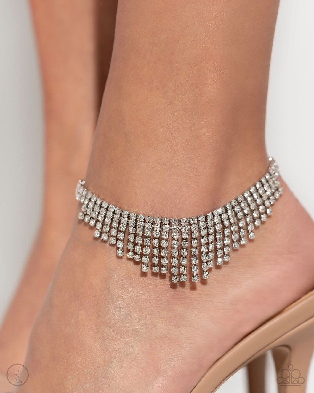 Paparazzi Curtain Confidence White Anklet (April 2024 Life of the Party)