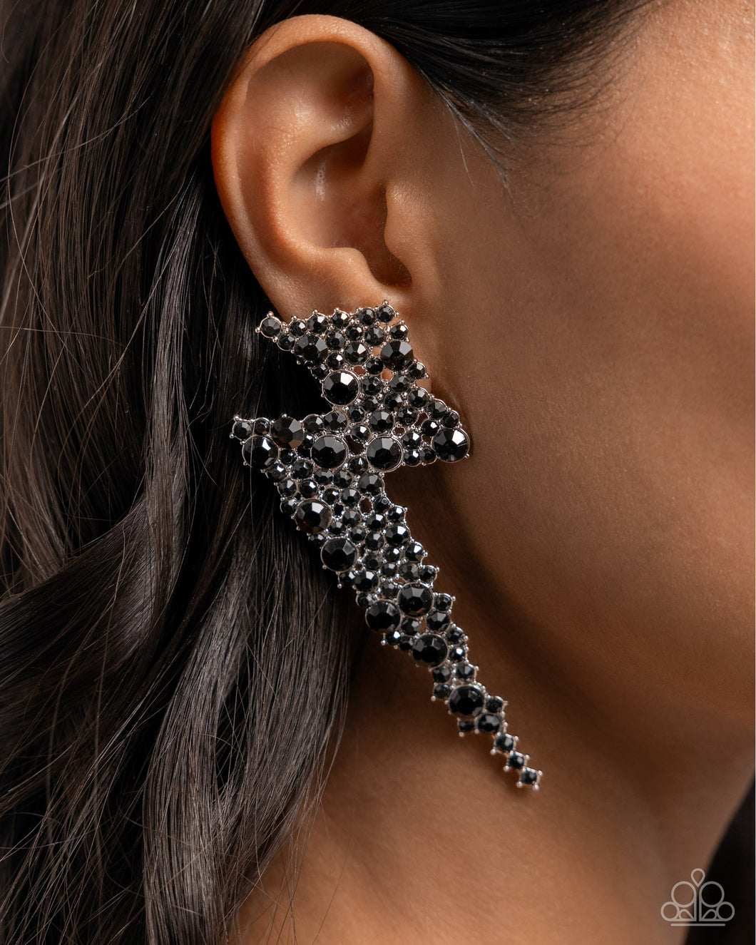 Paparazzi  Electric Effulgence Black Earring