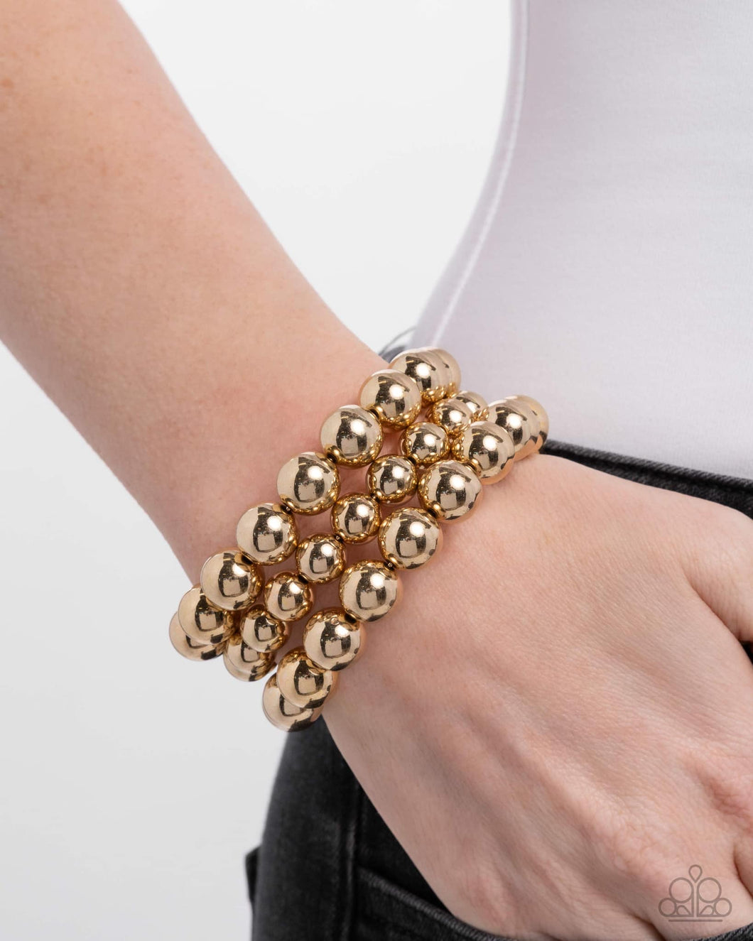 PRE-ORDER - Paparazzi Refreshing Raindrops - Gold Bracelet