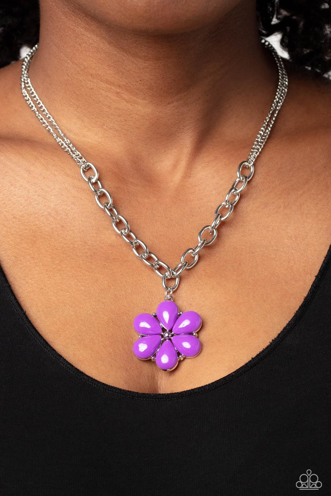 Paparazzi Dazzling Dahila- Purple Necklace