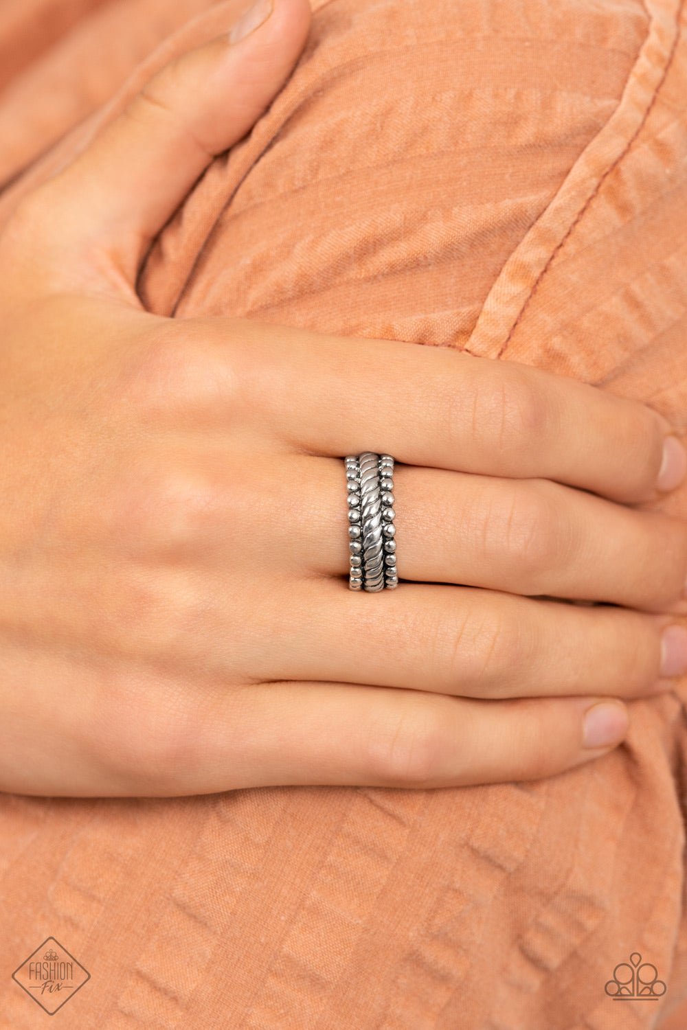 Paparazzi Tangible Texture Silver Ring (Simply Santa Fe September 2021)