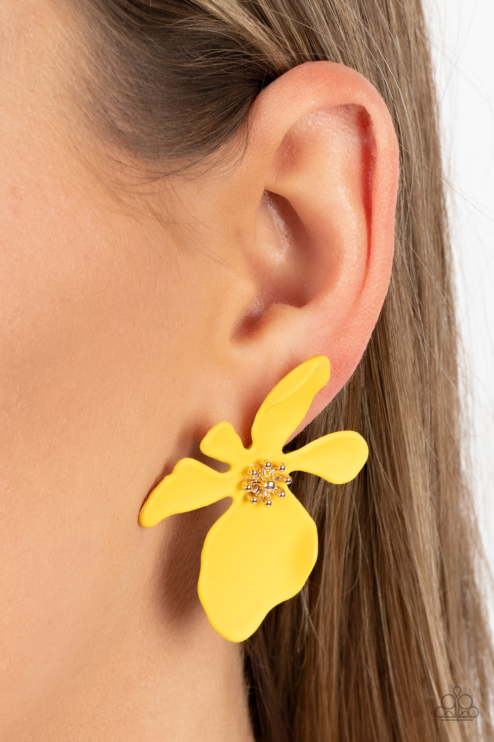Paparazzi Hawaiian Heiress Yellow Earrings