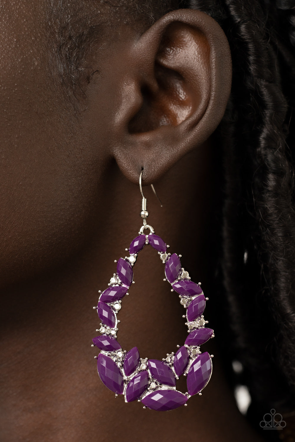 Paparazzi Tenacious Treasure - Purple Earrings