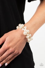 Load image into Gallery viewer, Paparazzi Her Serene Highness - Gold Bracelet
