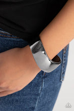 Load image into Gallery viewer, Paparazzi Urban Anchor - Black Bracelet
