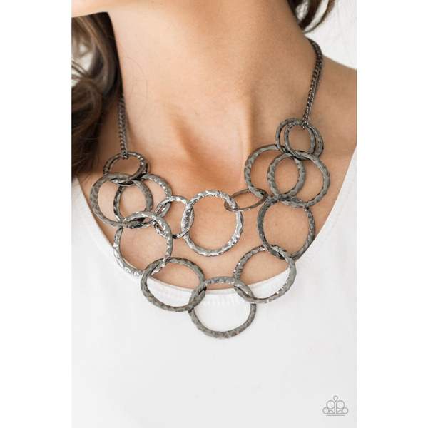 Paparazzi Radiant Ringmaster Black Necklace